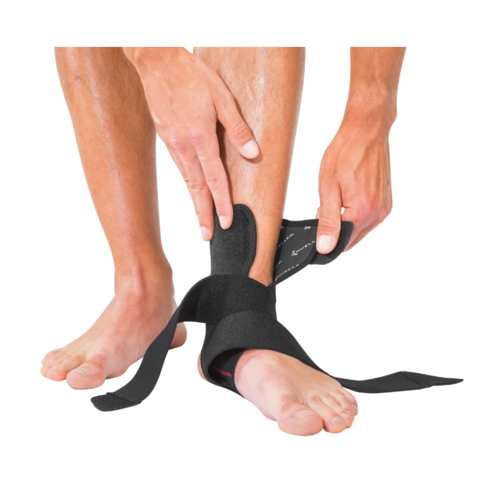 Băng cổ chân Mueller ADJUSTABLE ANKLE SUPPORT (42037) 1